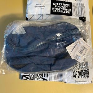 NWT Lululemon Blue Clean Lines Belt Bag